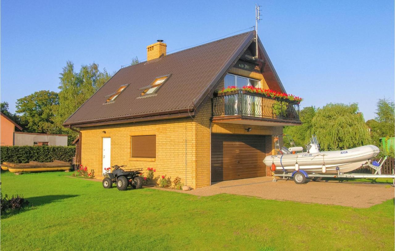 Cozy Apartment In Nowe Warpno With Wifi Extérieur photo